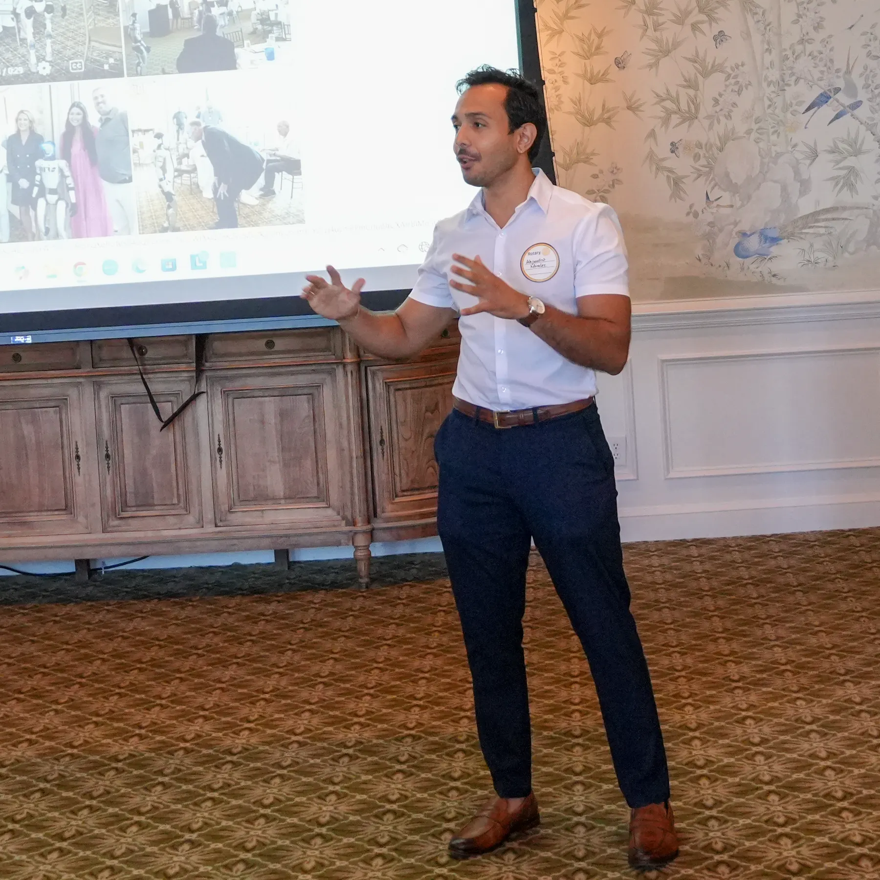 Alejandro speaks at Rotary Club of the Capital City